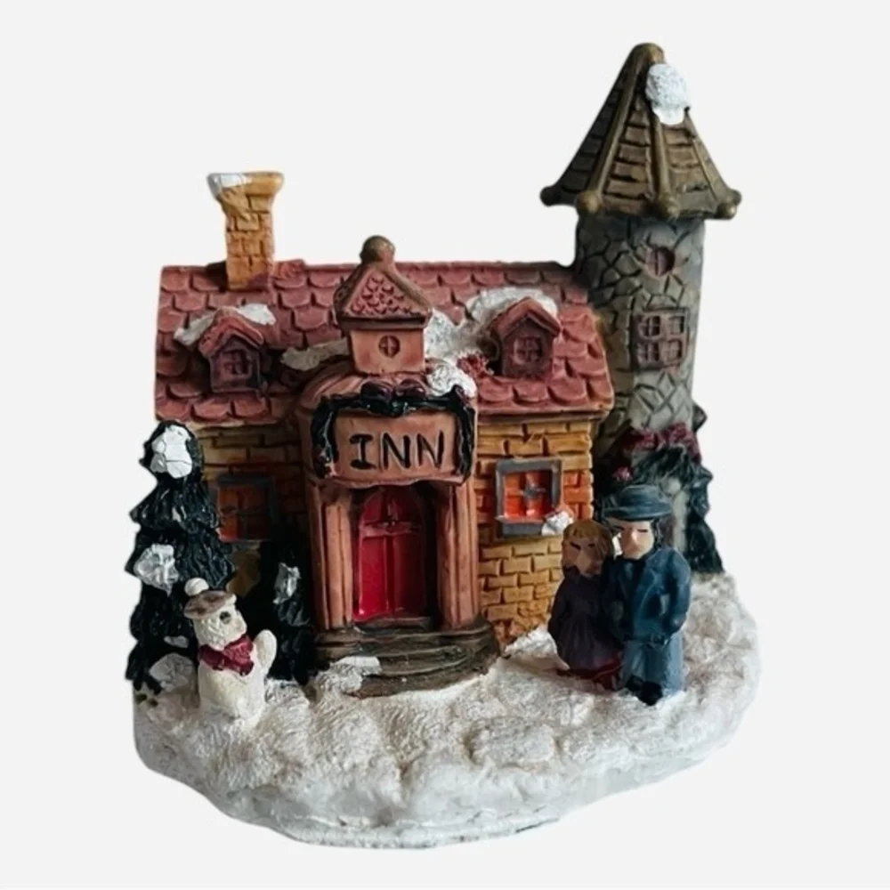 Winsor Collection Vintage INN Christmas Village Figurine Multicolor NIB 3x3x3